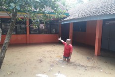 Waduh, Siswa SMPN 1 Indramayu Terpaksa Tak Ikut USBN Karena Banjir