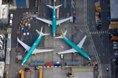 Pengiriman Boeing Co Jatuh 37%