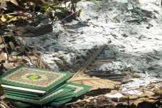 Warga Kulonprogo Geger Temukan Alquran Rusak Terpotong-potong