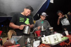 Keren, Pemkot Surabaya Berdayakan Anak Jalanan Jadi Barista