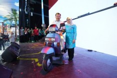 Kenang Vespa Biru, Ucu & Ida Siap Tinggalkan Istana Medan Merdeka