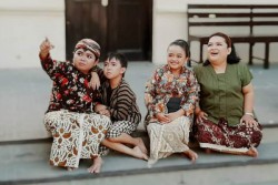 Kaum Bertubuh Mini Siap Tampilkan Teater 'Kahanan'