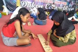 Ribuan Pelajar di Bantul Ramaikan Lomba Dakon