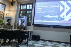 Anies Gelar Balapan Mobil Listrik, PSI: BAB Saja Harus Balapan