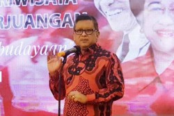  Hasto Cerita Hari Ibu dengan Kisah Inspiratif Megawati Sukarnoputri yang Mencintai Kehidupan