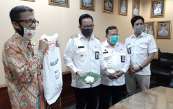 Wawali Heroe Poerwadi Cicipi Nasi dari Beras PKH, Begini Hasilnya
