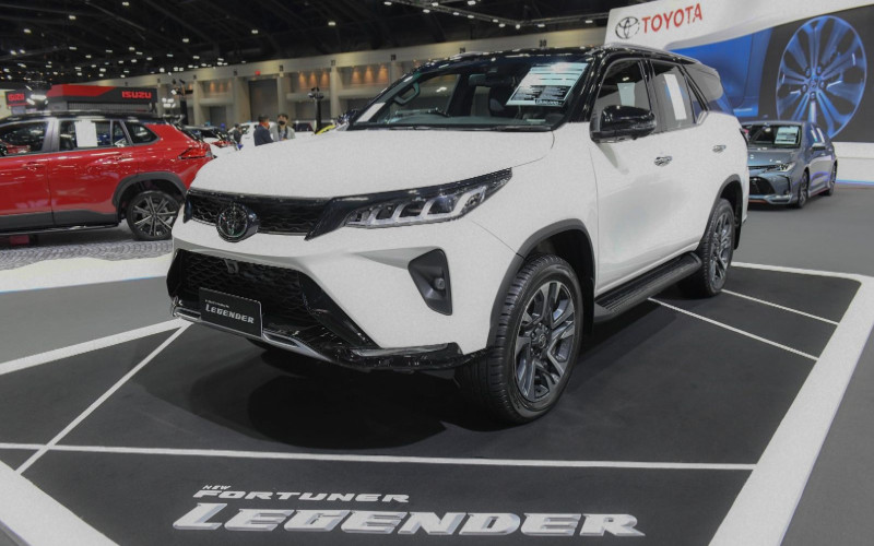 Terbentur Harga, Toyota Enggan Boyong Fortuner Legender ke Indonesia