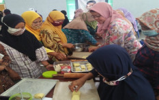 Program Desa Prima, Perempuan Bangunkerto Ikuti Pelatihan Ekonomi Kreatif