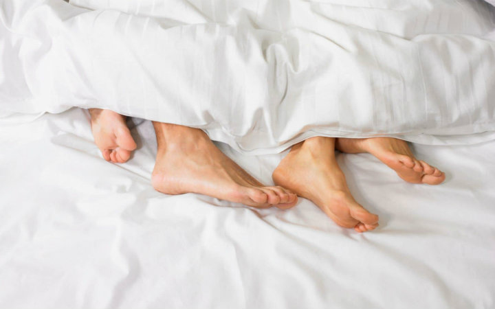 Ini Bahaya Menggunakan Air Liur untuk Pelumas Hubungan Seksual | Harianjogja.com - Harian Jogja