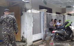 Usai Digeruduk Massa, Rumah Orang Tua Mahfud MD Dijaga Banser & Polisi 