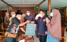 Peringati Hari Jadi, Legislator Kulonprogo Sambangi Mantan Bupati