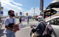 Turun ke Jalan, Ojol Kulonprogo Galang Dana untuk Korban Gempa Sulbar