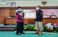 Peringati HPN 2021, Sukarelawan Hingga Wabup Peroleh Penghargaan dari PWK