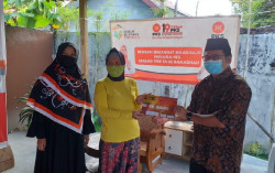 PKS Bagikan Kartu Migunani, Bisa Dipakai Belanja hingga Tes Antigen