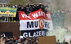 MU vs Liverpool Tertunda, Pesta Juara ManCity Tertangguhkan