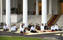 Dengan Prokes Ketat, Presiden Jokowi Salat Id di Halaman Istana Bogor