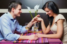 Tips Untuk Perempuan Lajang, Ini 4 Cara Merayu Pria Impian 