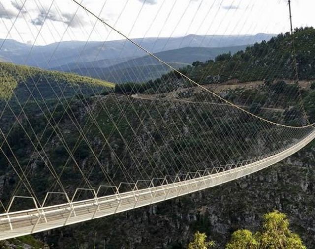 Begini Potret Jembatan Gantung Terpanjang di Dunia
