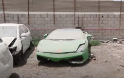  Ternyata Salah Satu Penyebab Mobil Mewah Terbengkalai di Dubai Adalah Tak Mampu Bayar Kredit