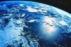 Bumi Terus Bergerak, Mengapa Kita Tidak Merasakannya?