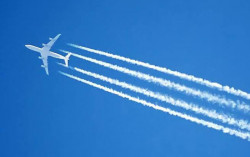 Benarkah Knalpot Pesawat Keluarkan Jejak Kimia Berbahaya? Ini Penjelasan TNI AU