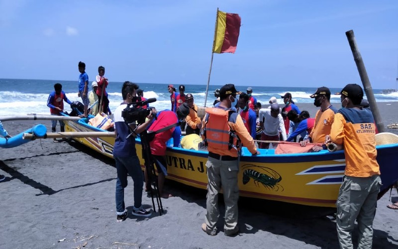 Puluhan Nelayan Ikut Lomba Tangkap Ikan di Perairan Kulonprogo