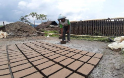 Minim Proyek, Batu Bata Produksi Bantul Tak Laku