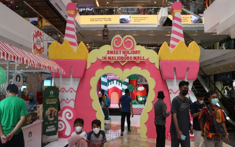 Malioboro Mall Warnai Akhir Tahun dengan Event Sweet Holiday dan Pameran Keramik Sango