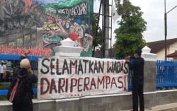 Ratusan Warga Serbu Kantor BBWS Serayu Opak, Sebagian Jalan Solo Ditutup