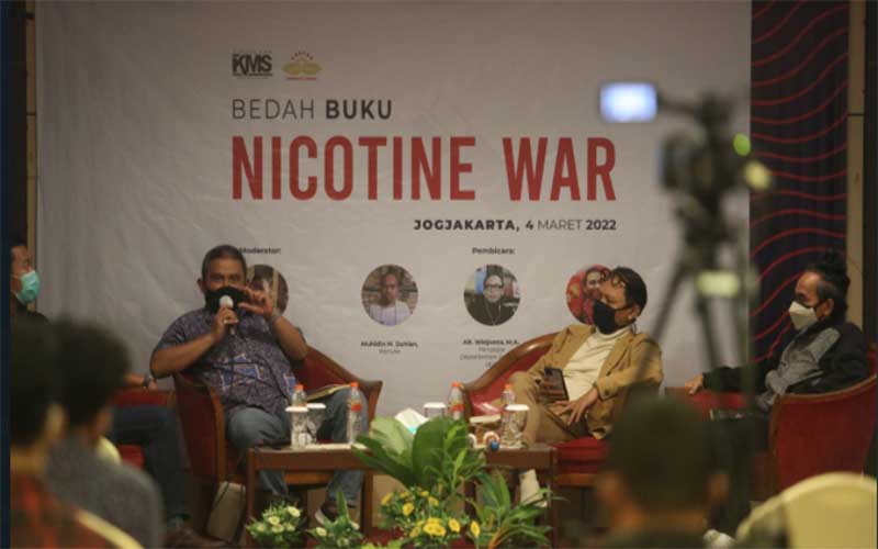 Nicotine War Ungkap Pengendalian Tembakau demi Bisnis Farmasi Global?
