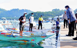 Airlangga Berharap Bantuan Tunai untuk Nelayan Dapat Kurangi Kemiskinan Ekstrem