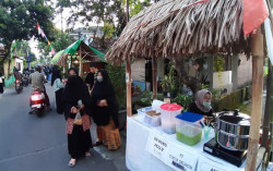 Menengok Stan Bambu Ikonik di Pasar Sore Kampung Blado Banguntapan 