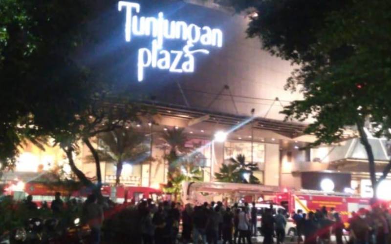 Ada Dua Dugaan Asal Sumber Api Kebakaran Tunjungan Plaza Surabaya
