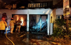Korsleting Listrik, Rumah di Jalan Parangtritis Hangus Terbakar