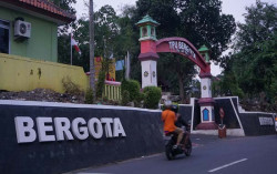 Cerita Perkampungan di Tengah Kuburan di Semarang