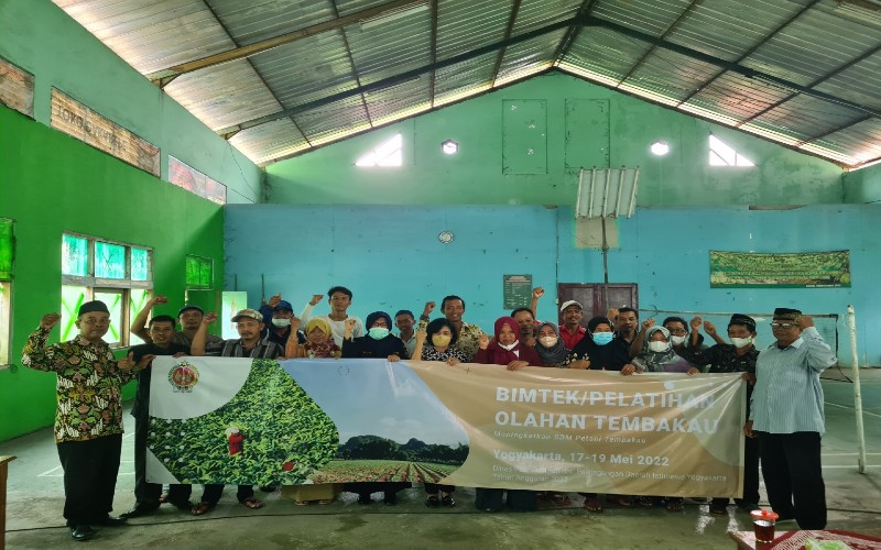 Bersama Pemprov DIY, Bea Cukai Yogyakarta Sosialisasikan Ketentuan Cukai di Dusun Kalidadap Bantul