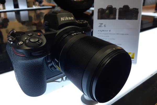 Hentikan Produksi Kamera SLR, Nikon Beralih ke Mirrorless