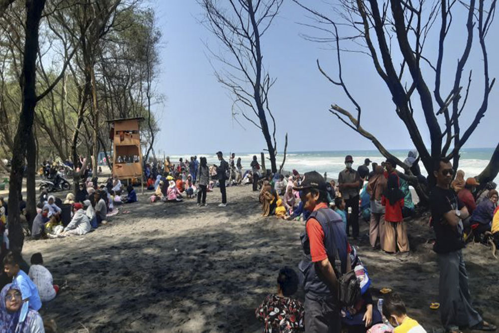 Dulu Dipenuhi Perdu Liar, Kini Pantai Goa Cemara Jadi Primadona Baru Wisata di Bantul