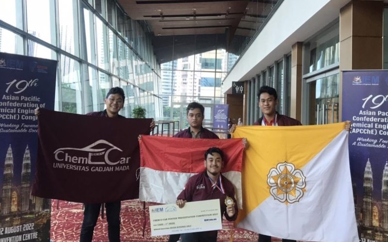 Tim Reactics Janaka UGM Jadi yang Terbaik di Malaysia Chem-E-Car Competition 2022