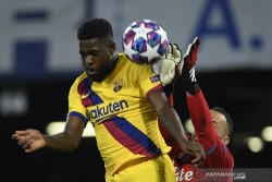 Tak Lagi Dibutuhkan Barca, Samuel Umtiti Resmi Dipinjamkan ke Lecce