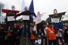 Buruh Demo Besar-Besaran Tolak Kenaikan BBM, Serentak di 34 Provinsi