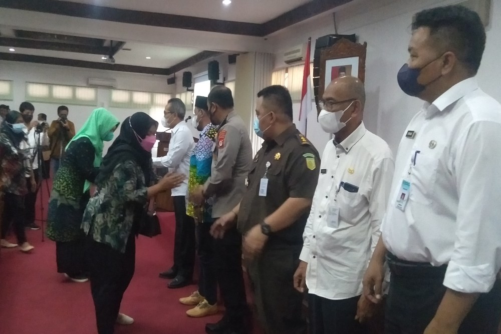 Pascainsiden Foto Calon Lurah di Undangan BLT BBM Gilangharjo, Ini Pesan Bupati Bantul