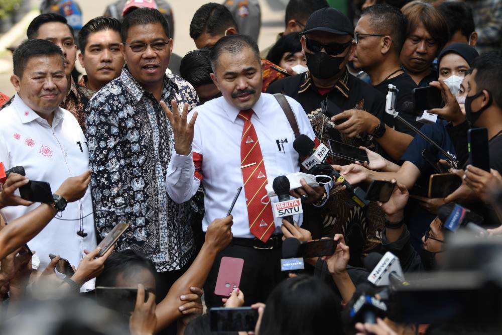 Kasus Brigadir J Berjalan Lambat, Kamaruddin Simanjuntak Minta Maaf