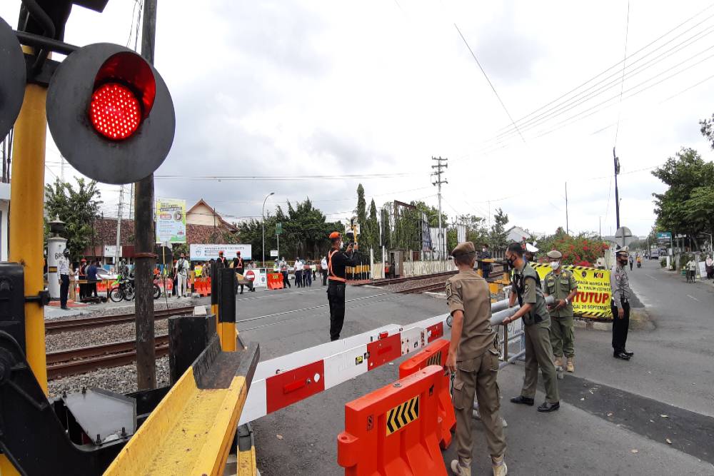Teteg Wetan Uji Coba Ditutup, Pengendara Dialihkan ke Underpass Kemiri