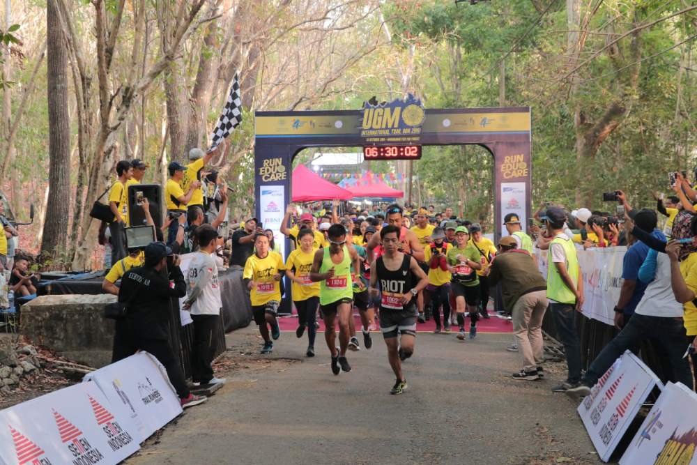 Kagama Lari untuk Berbagi (KLUB) Gelar UGM International Trail Run 2022