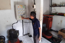 Hanya Bayar Rp12.000 per Bulan, Warga Desa di Kulonprogo Bisa Nikmati Listrik Tanpa Batas