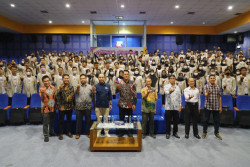 Ratusan Mahasiswa Universitas Amikom Yogyakarta Terima Beasiswa Pendamping PKH