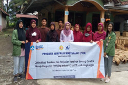 Tingkatkan Produk Ekspor, UPN Yogyakarta Dampingi Pengrajin Eceng Gondok Kulonprogo