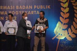 Layanan Pemakaman Antar Kemantren Ini Jadi Juara I Anugerah Keterbukaan Informasi DIY 2022