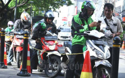 Hasil Survei: Driver Ojol Jarang Dapat Bonus dan Tips